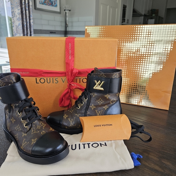 Louis Vuitton Shoes - Louis Vuitton Monogram Wonderland Flat Ranger Boots